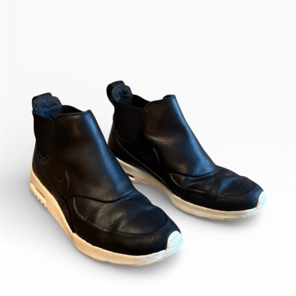 Nike Air Max Thea Mid Black Leather Sneaker